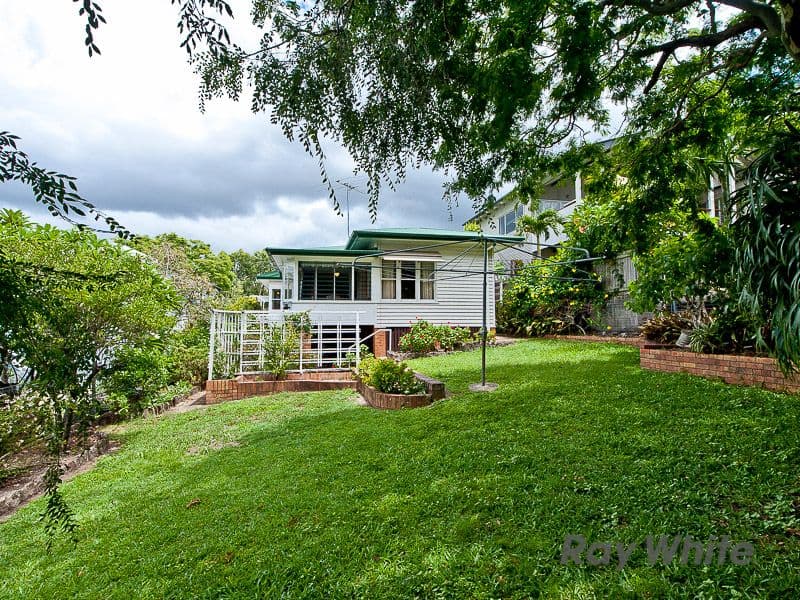 69 Montpelier Street, GRANGE QLD 4051, Grange - Thumbnail 4