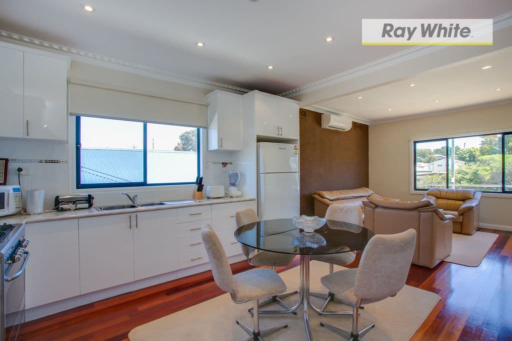 63 Fourth Avenue, Rosebud VIC 3939, Rosebud - Thumbnail 2