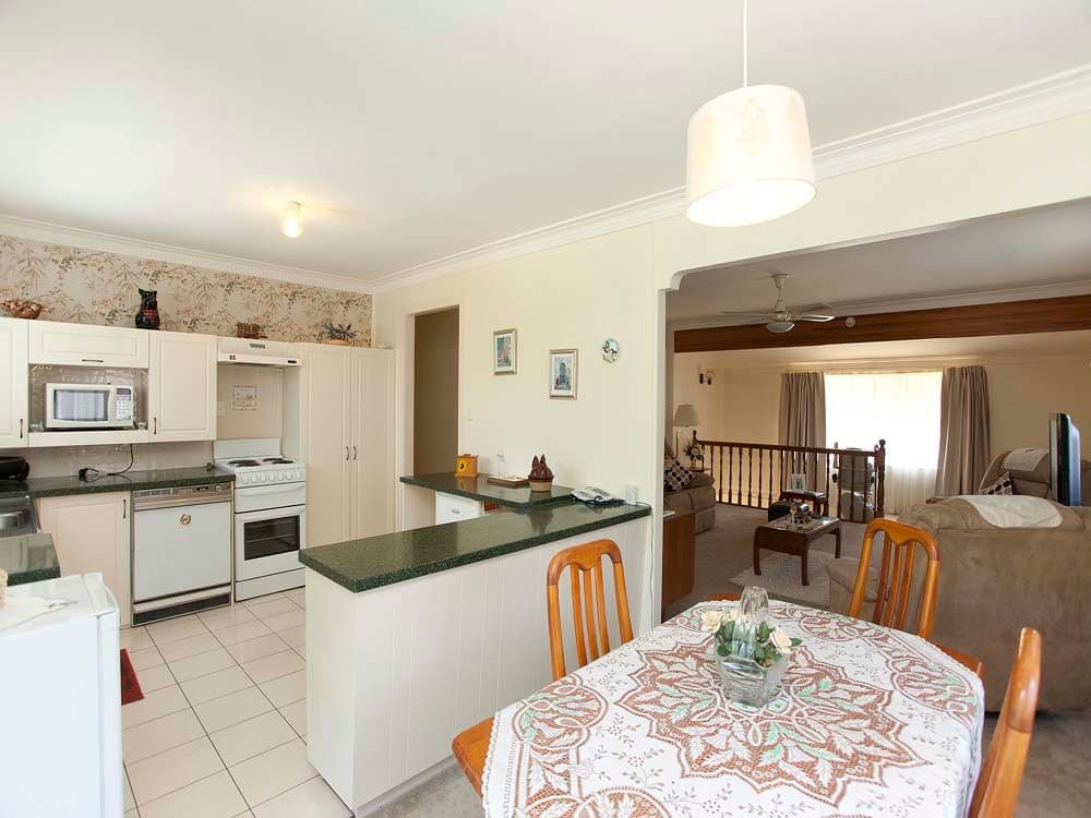 73 Valentia Street, Mansfield QLD 4122, Mansfield - Thumbnail 5