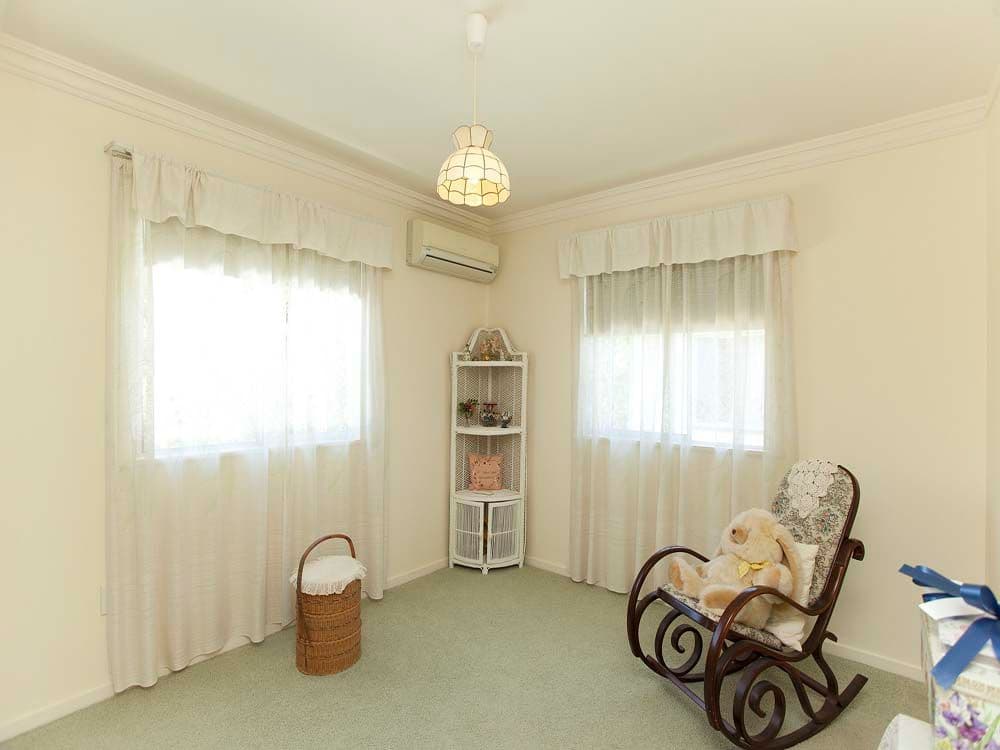 73 Valentia Street, Mansfield QLD 4122, Mansfield - Thumbnail 8