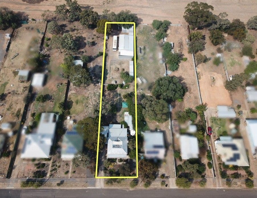 32 Frayne Avenue, Rupanyup VIC 3388, Rupanyup - Thumbnail 2
