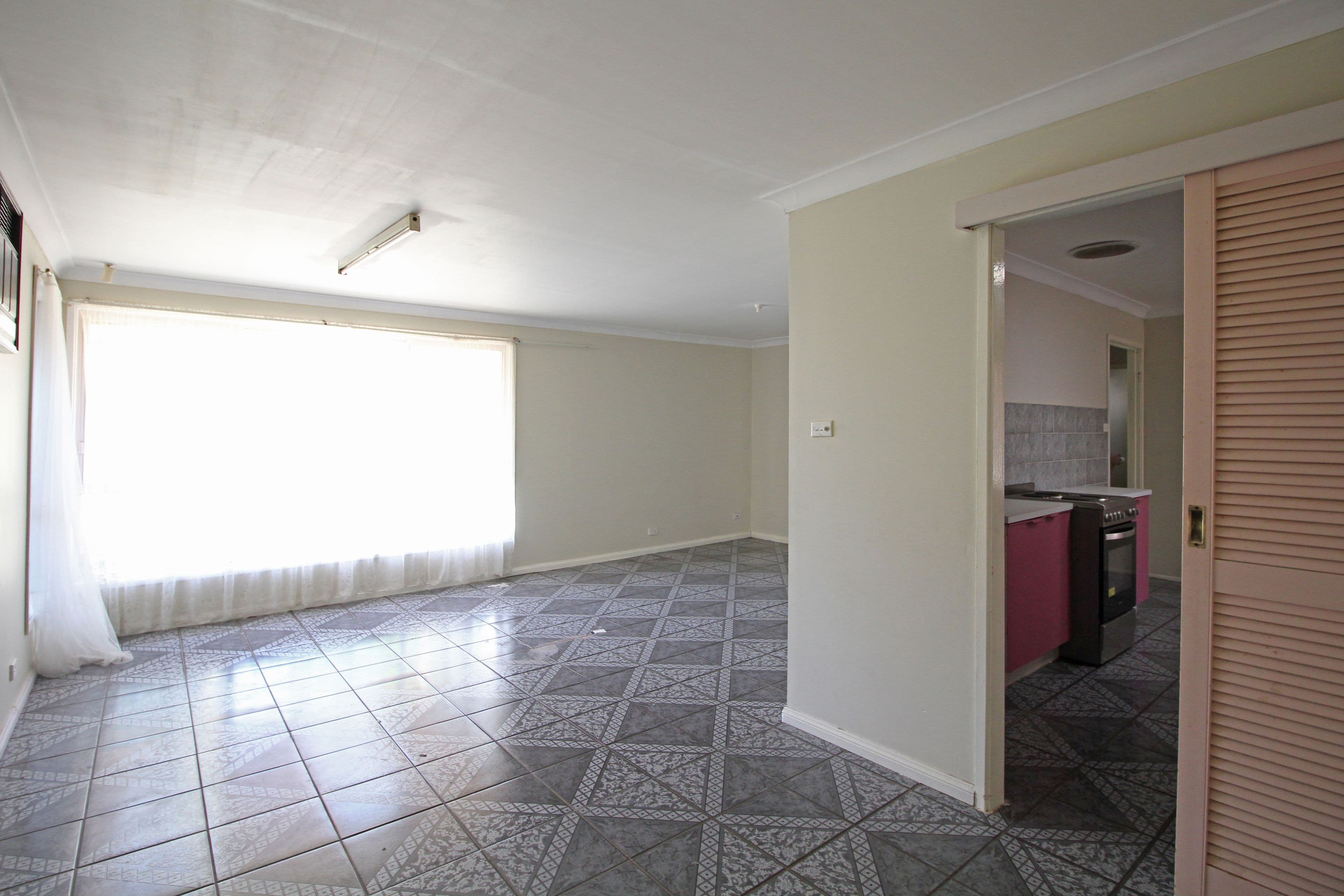 26 Bimbi Place, Bonnyrigg - Thumbnail 6