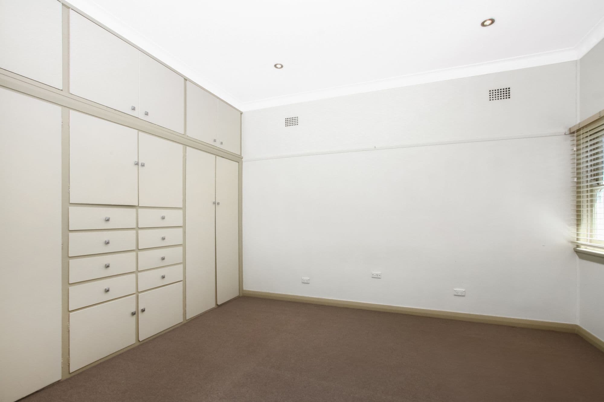 89 Addison Street, Goulburn - Thumbnail 6