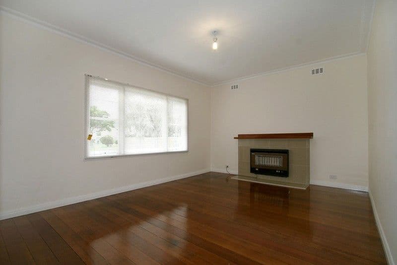 18 Colonel Street, CLAYTON VIC 3168, Clayton - Thumbnail 2