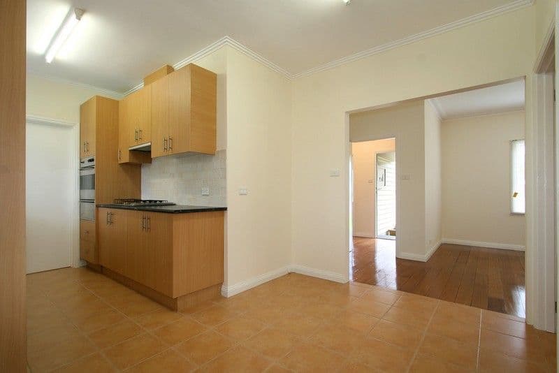 18 Colonel Street, CLAYTON VIC 3168, Clayton - Thumbnail 3