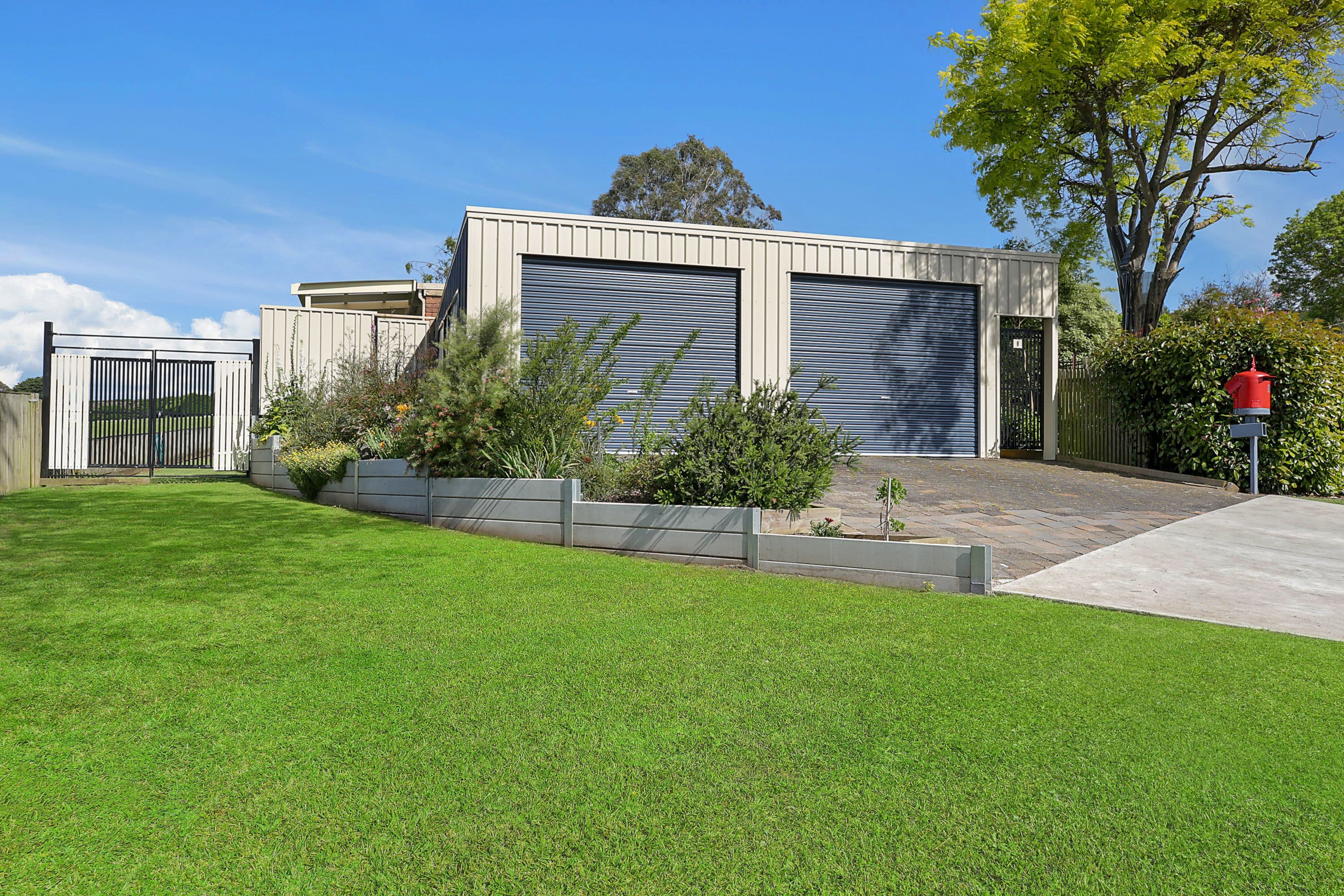 8 Clarke Street, Camperdown VIC 3260, Camperdown - Thumbnail 2