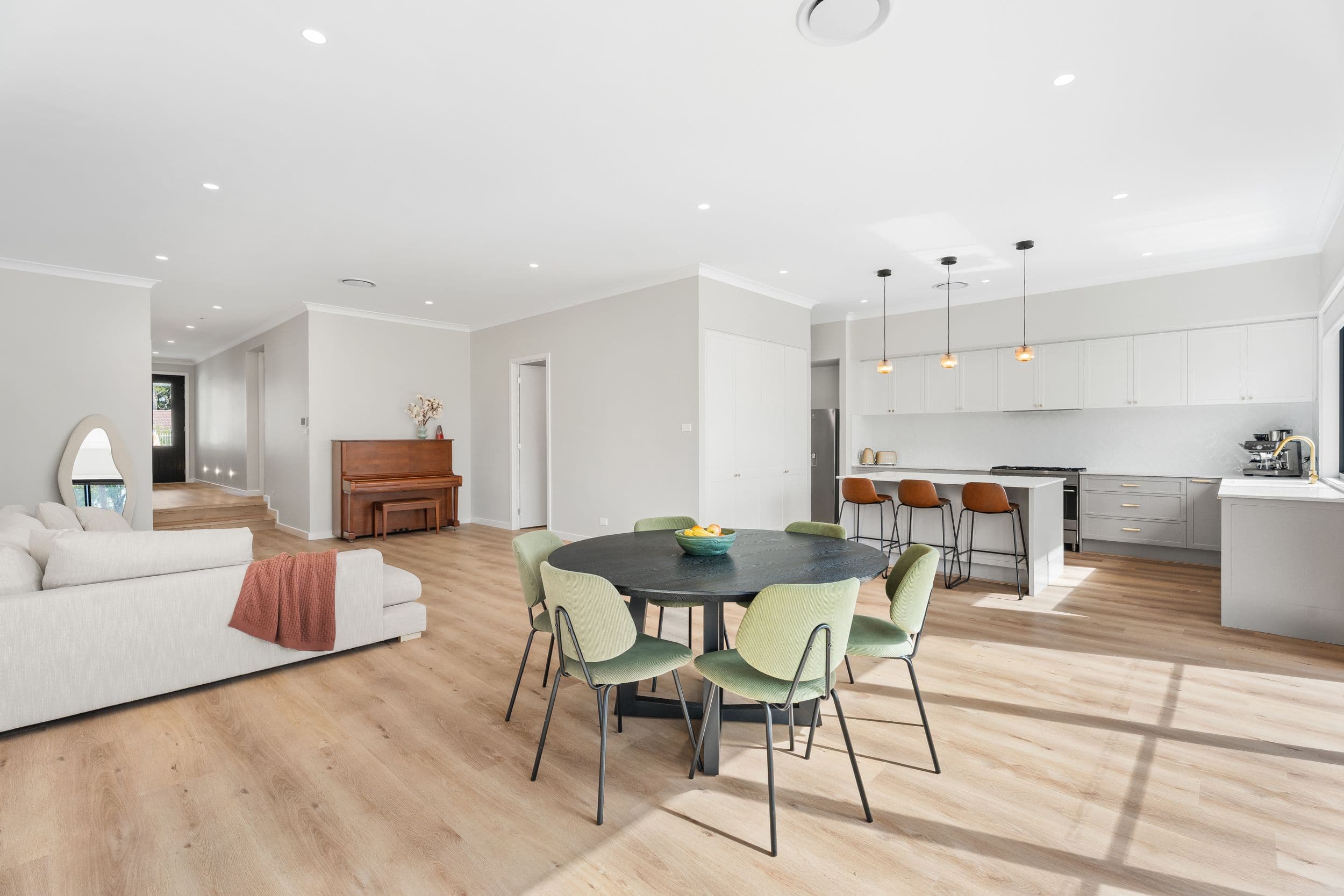 13 Spring Street, Springwood NSW 2777, Springwood - Thumbnail 2