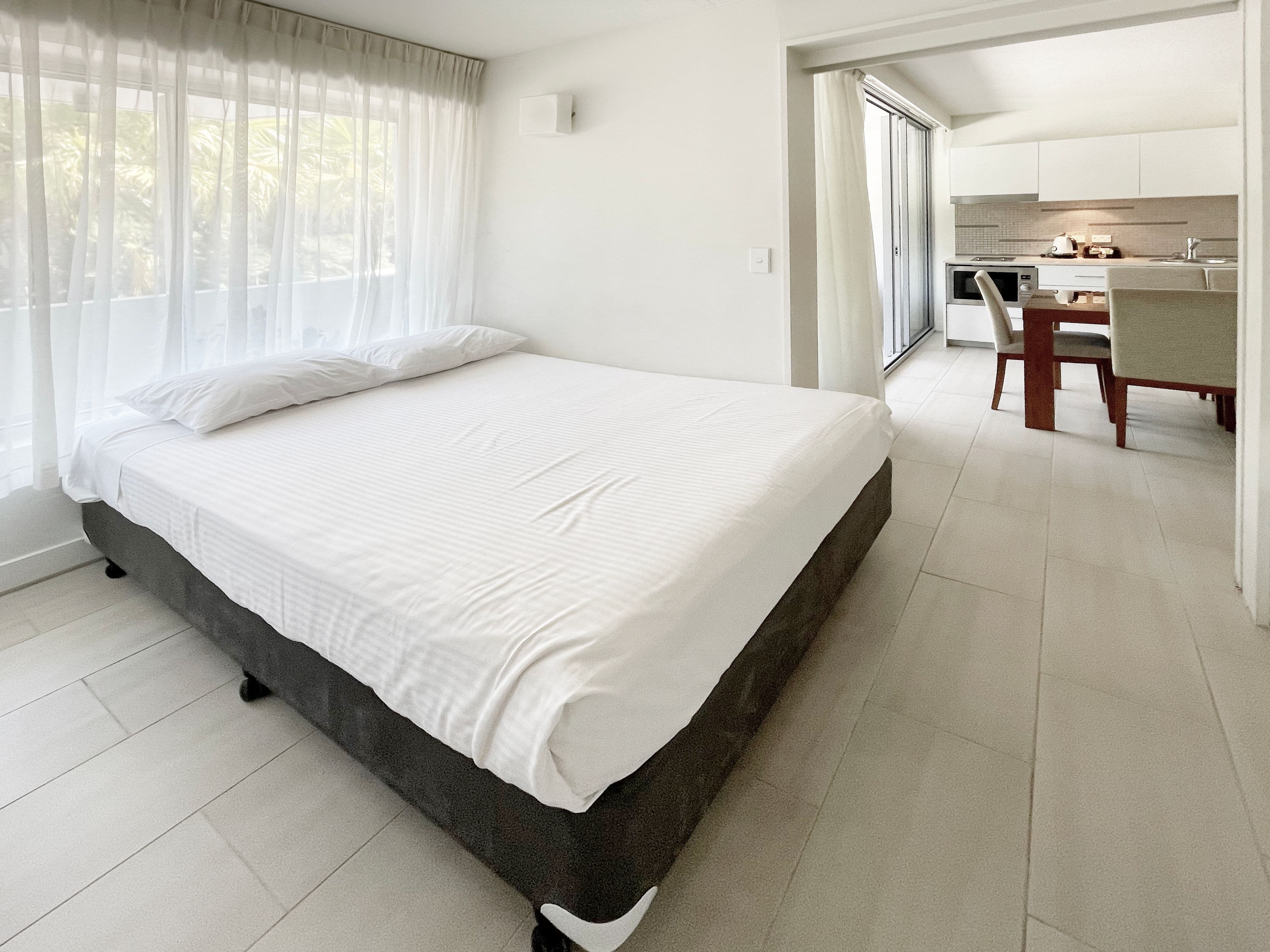 2 Veivers Road, Palm Cove QLD 4879, Palm Cove - Thumbnail 4