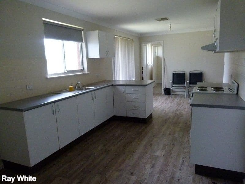 24 Belah Street, FORBES NSW 2871, Forbes - Thumbnail 2