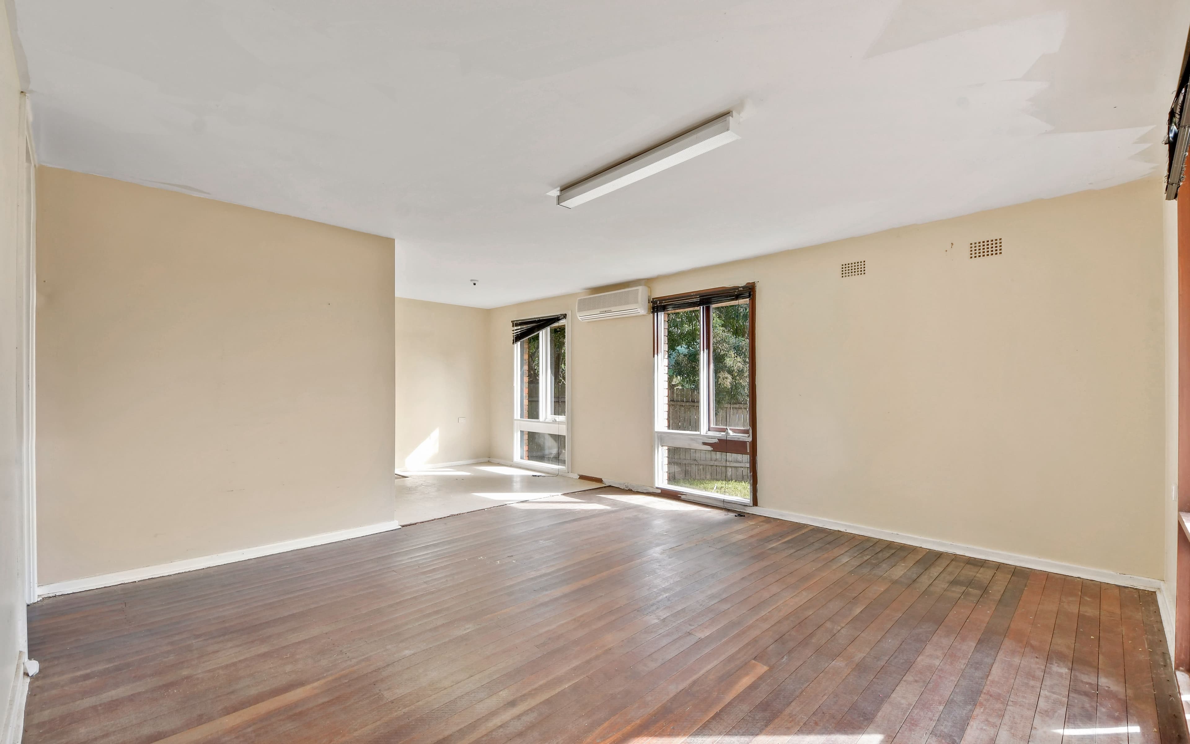 19 Rowley Place, Airds NSW 2560, Airds - Thumbnail 2