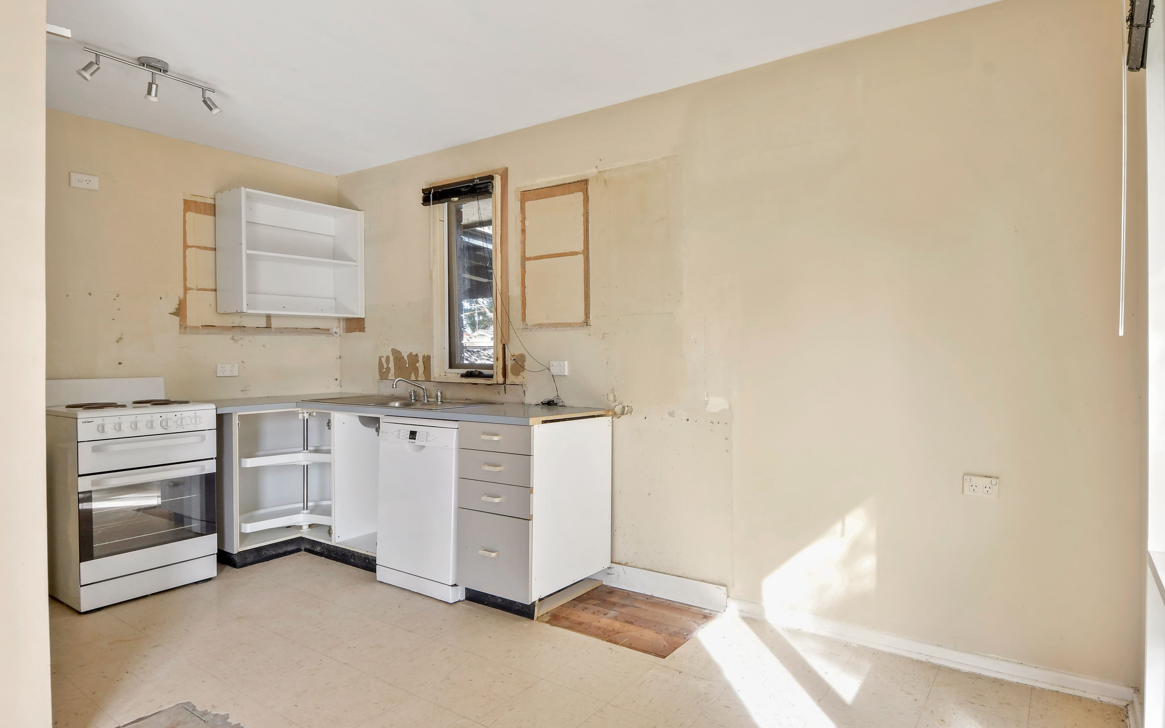 19 Rowley Place, Airds NSW 2560, Airds - Thumbnail 4