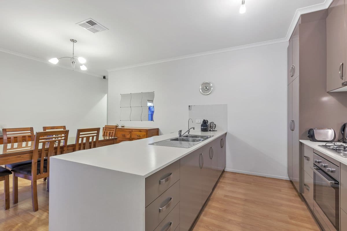 12 Eversley Avenue, Enfield SA 5085, Enfield - Thumbnail 6