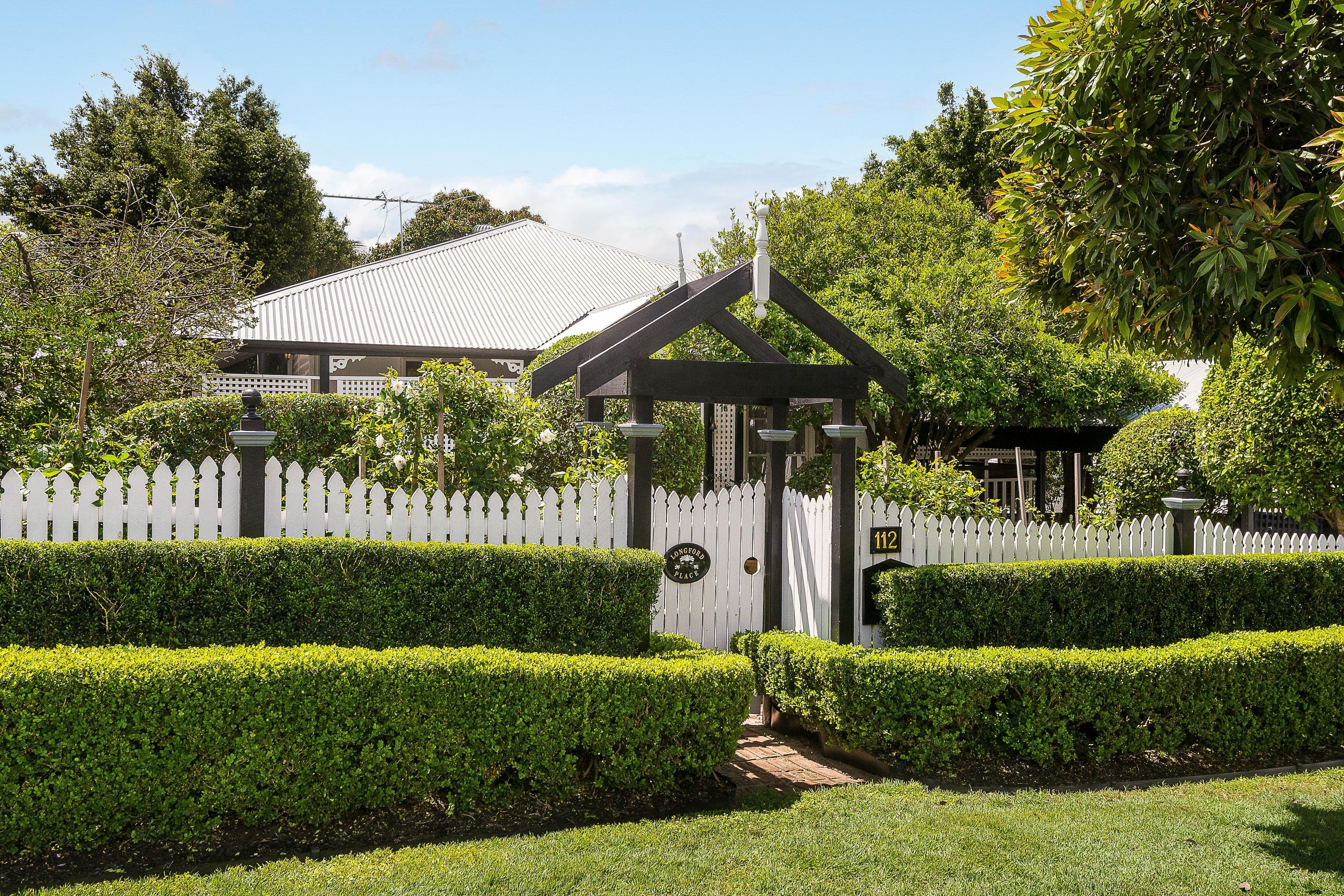 112 Brisbane Street, Bulimba QLD 4171, Bulimba - Thumbnail 2