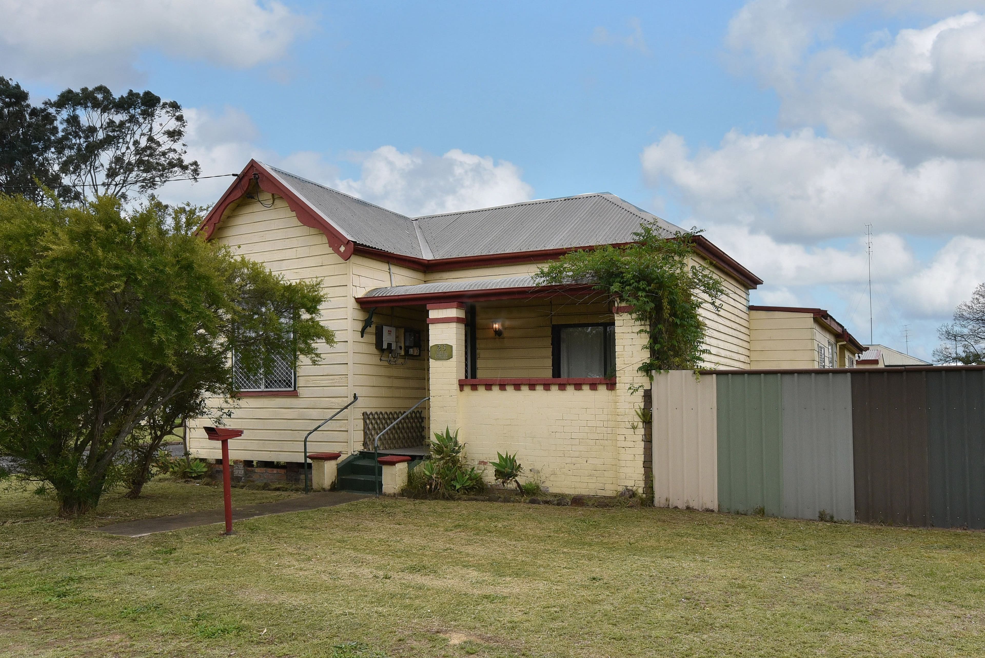 23 Hall Street, Weston - Image 1
