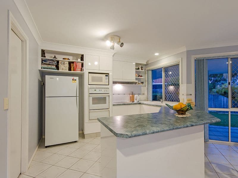 54 Auk Avenue, BURLEIGH WATERS QLD 4220, Burleigh Waters - Thumbnail 2