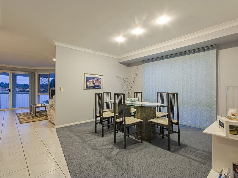 54 Auk Avenue, BURLEIGH WATERS QLD 4220, Burleigh Waters - Thumbnail 4