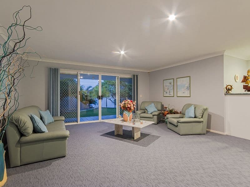 54 Auk Avenue, BURLEIGH WATERS QLD 4220, Burleigh Waters - Thumbnail 6