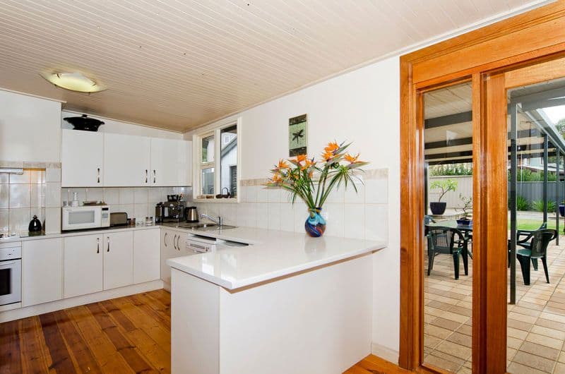 7 Taunton Parade, CHRISTIES BEACH SA 5165, Christies Beach - Thumbnail 2