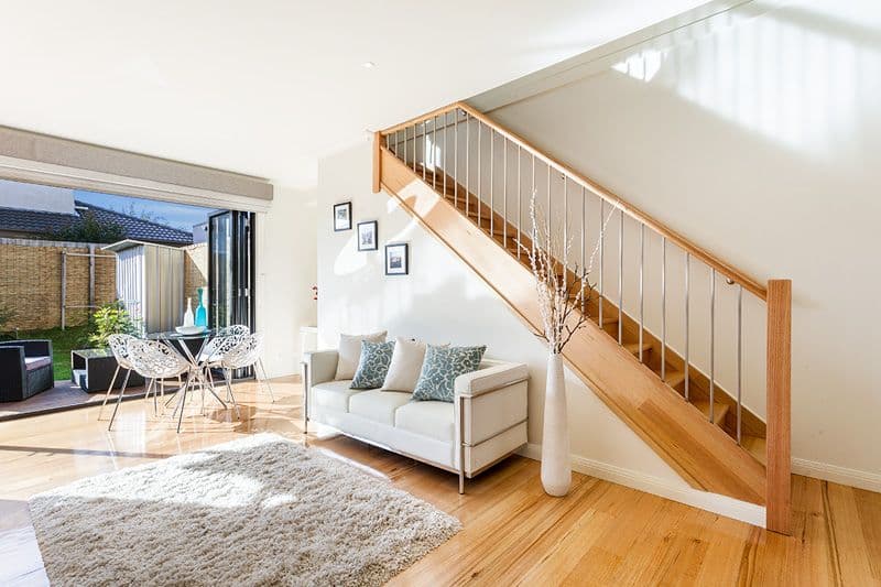 7 Hillcrest Avenue, Chadstone VIC 3148, Chadstone - Thumbnail 2