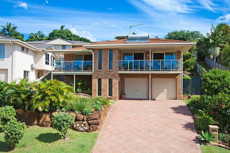 20  Honeymyrtle Drive, BANORA POINT NSW 2486, Banora Point - Thumbnail 2