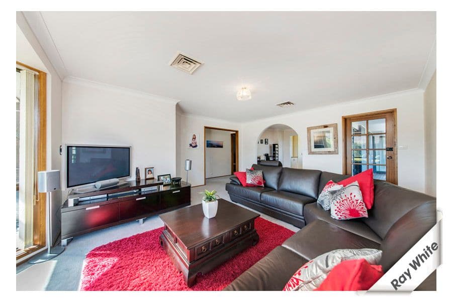 32 Johnstone Circuit, CALWELL ACT 2905, Calwell - Thumbnail 2