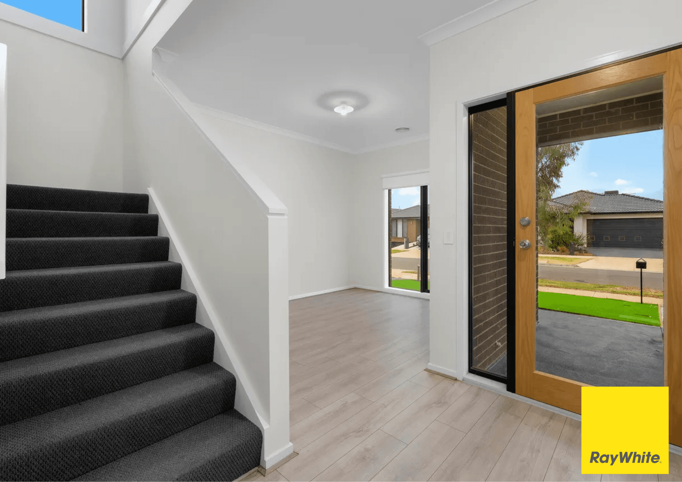 13 Yeoman Street, Melton South VIC 3338, Melton South - Thumbnail 8