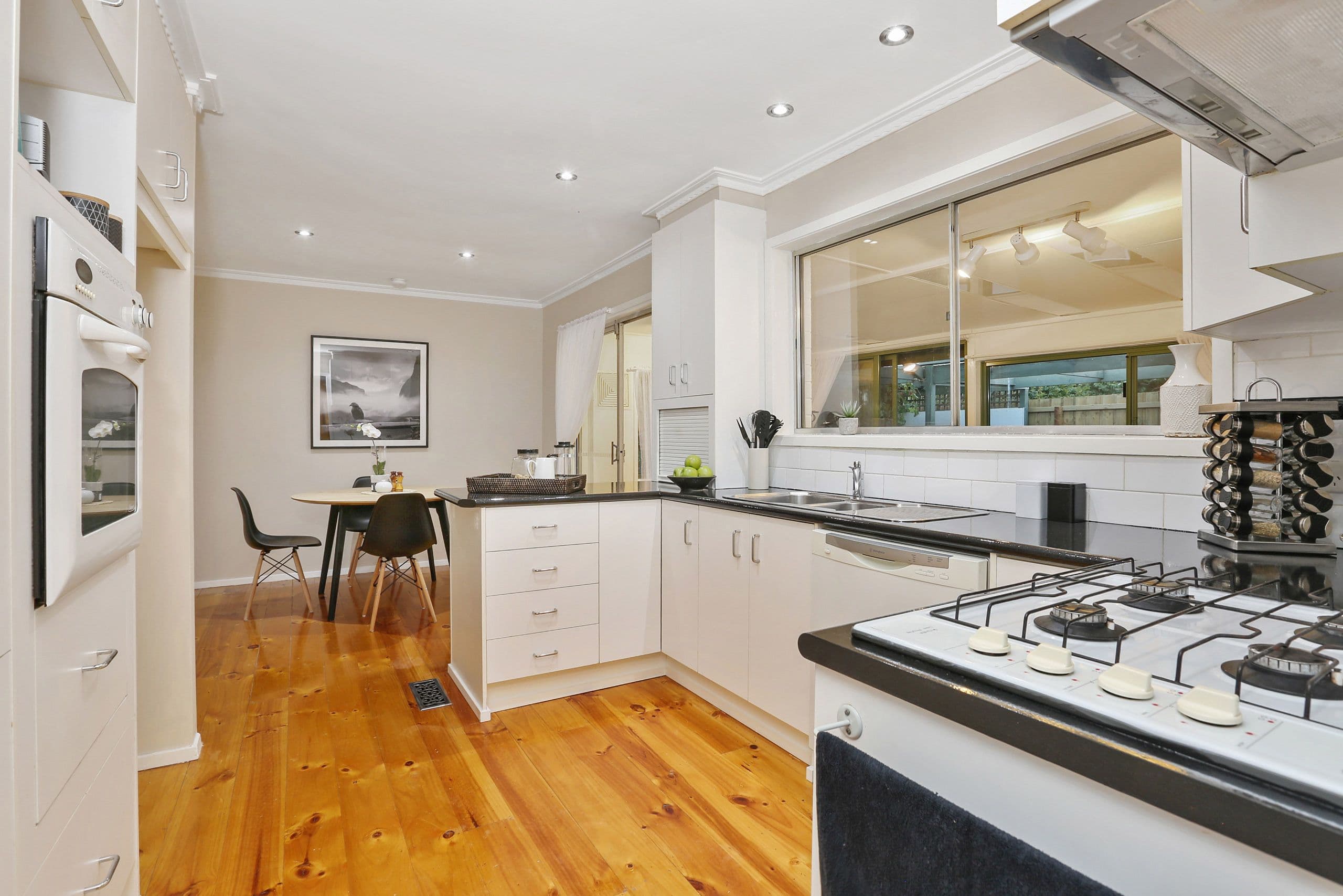 90 Bellevue Avenue, Highton VIC 3216, Highton - Thumbnail 7