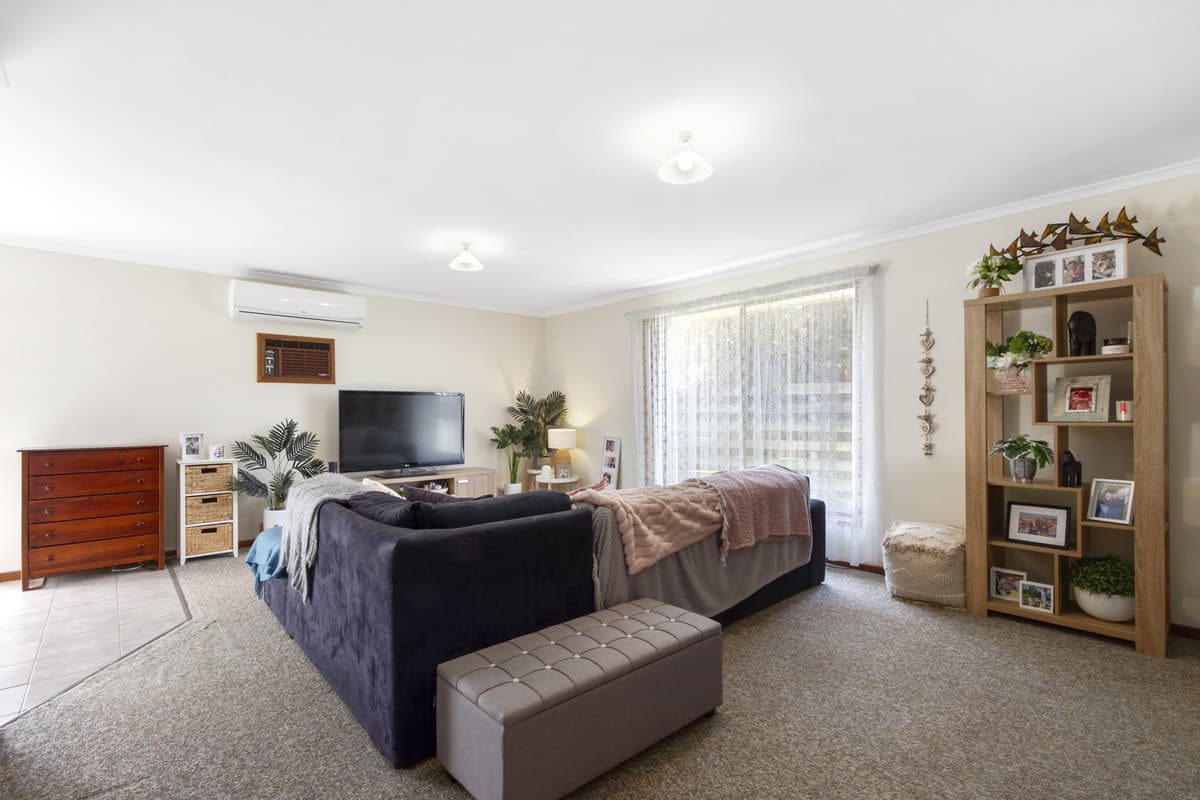 1&2 / 139 Bridle Road, Morwell VIC 3840, Morwell - Thumbnail 2