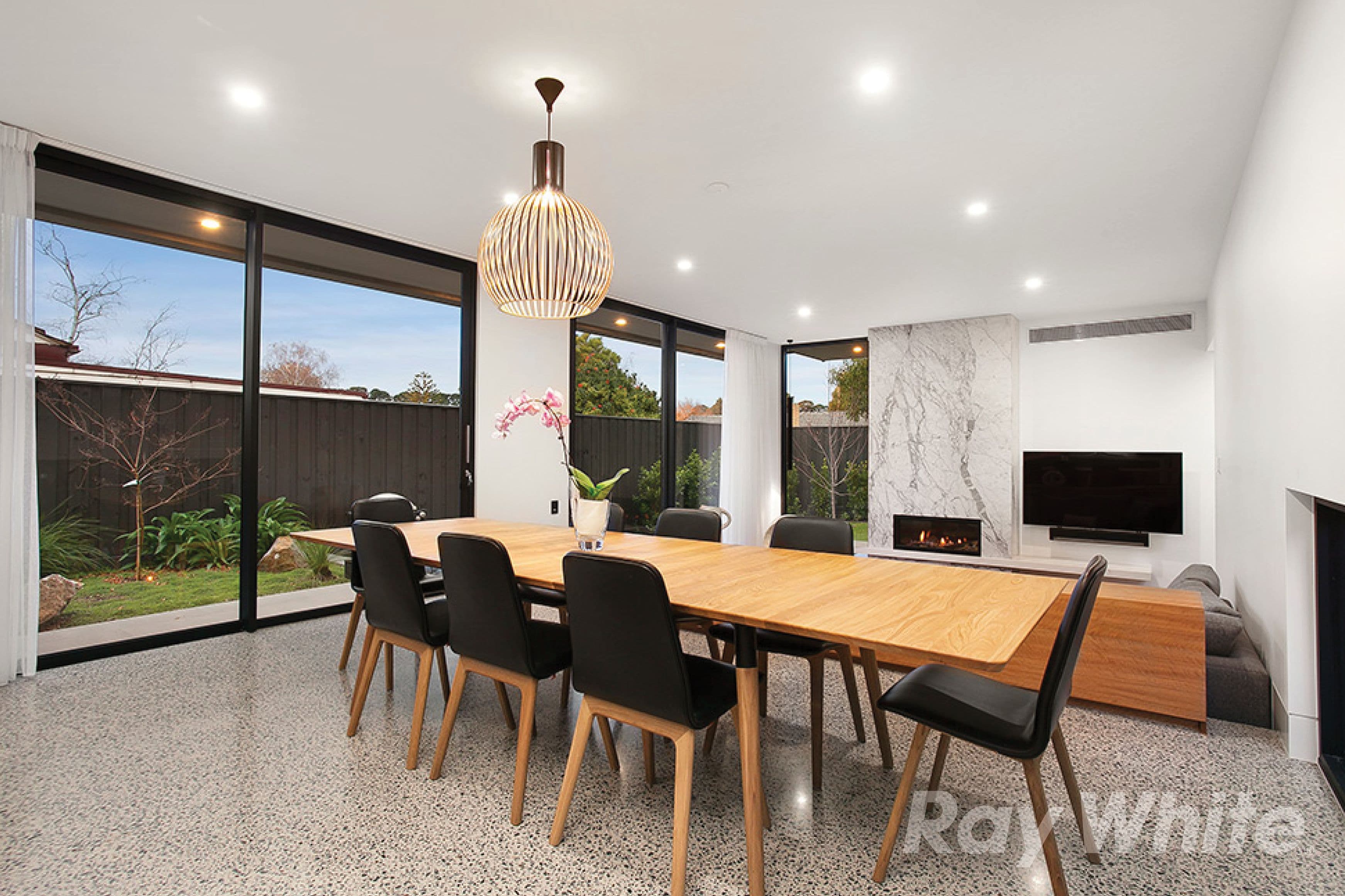 12B Hillview Avenue, Mount Waverley VIC 3149, Mount Waverley - Thumbnail 4