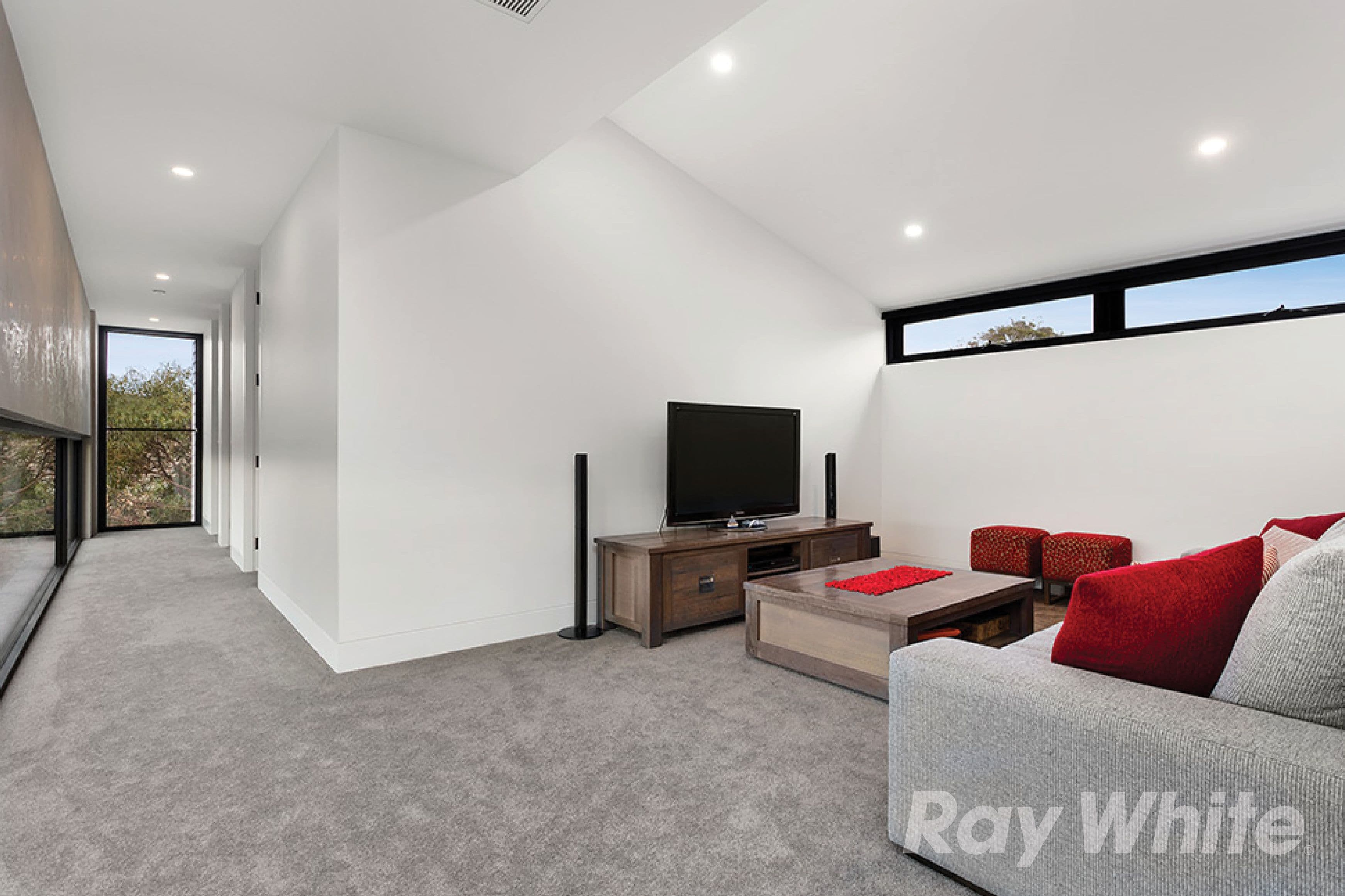 12B Hillview Avenue, Mount Waverley VIC 3149, Mount Waverley - Thumbnail 7