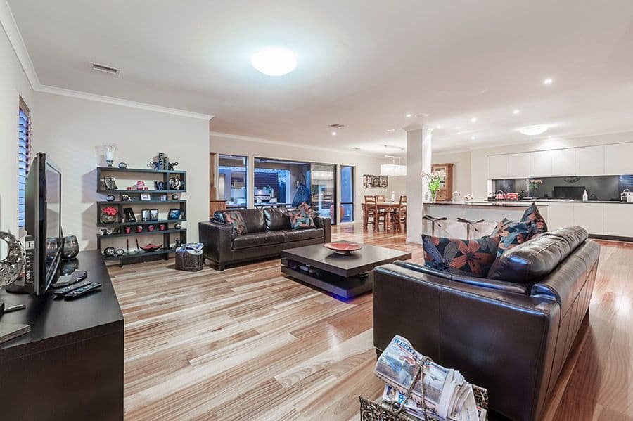 13 Moresby Court, Craigieburn VIC 3064, Craigieburn - Thumbnail 6