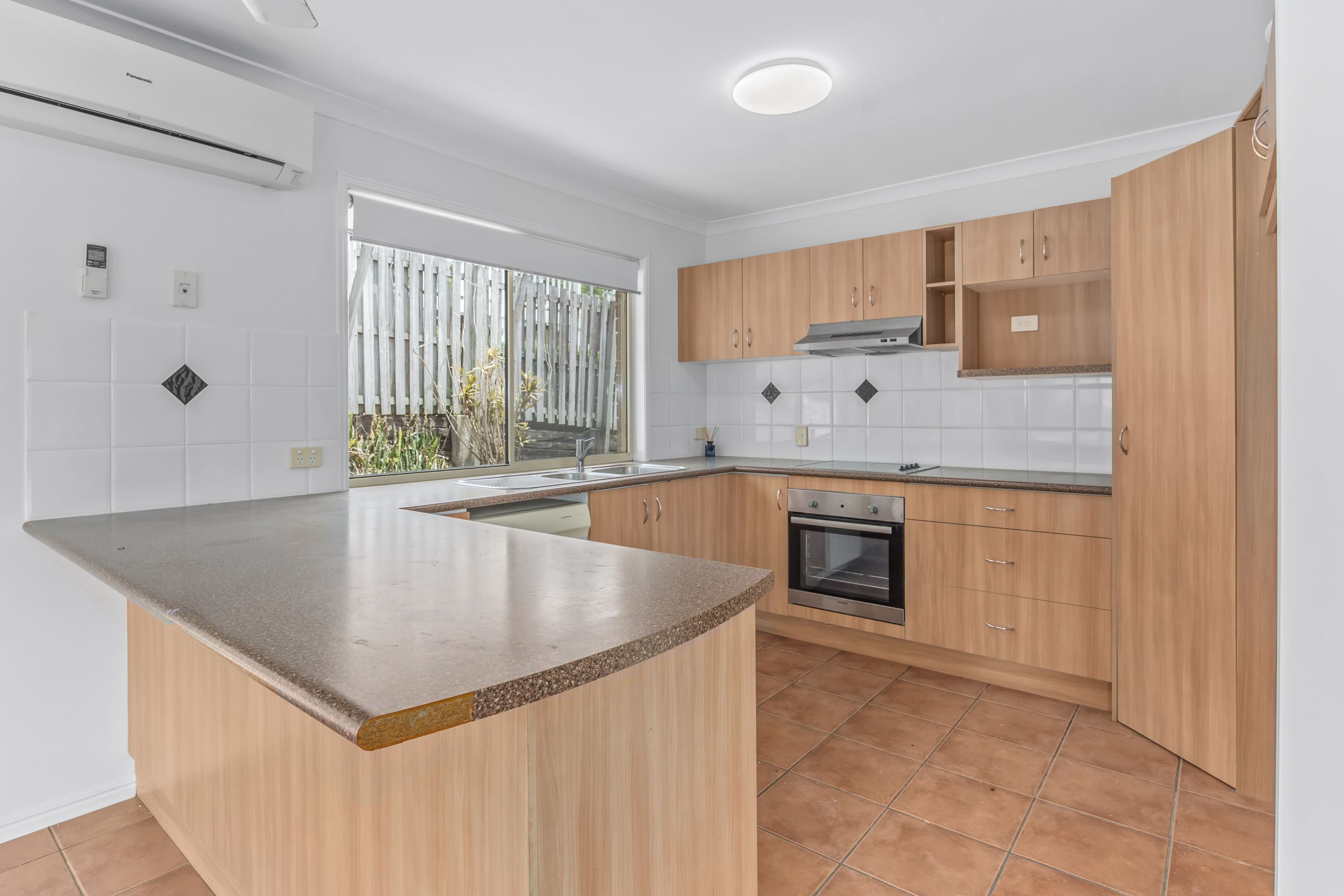 102 Santa Isobel Boulevard, Pacific Pines QLD 4211, Pacific Pines - Thumbnail 3