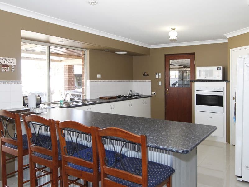 24 Hillwater Promenade, BEECHBORO WA 6063, Beechboro - Thumbnail 3