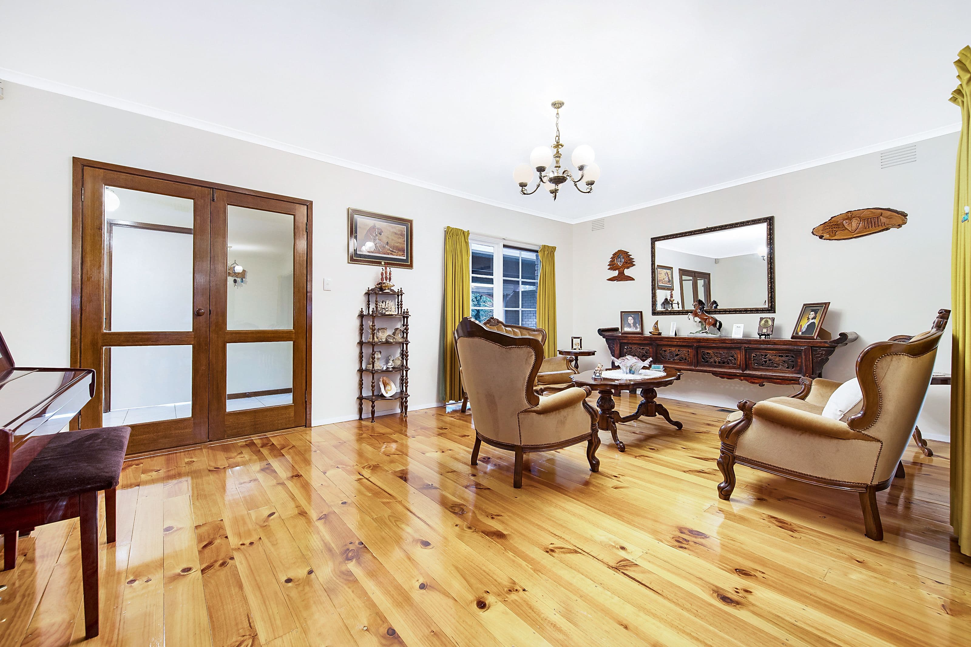 16 Watsons Road, Glen Waverley VIC 3150, Glen Waverley - Thumbnail 3