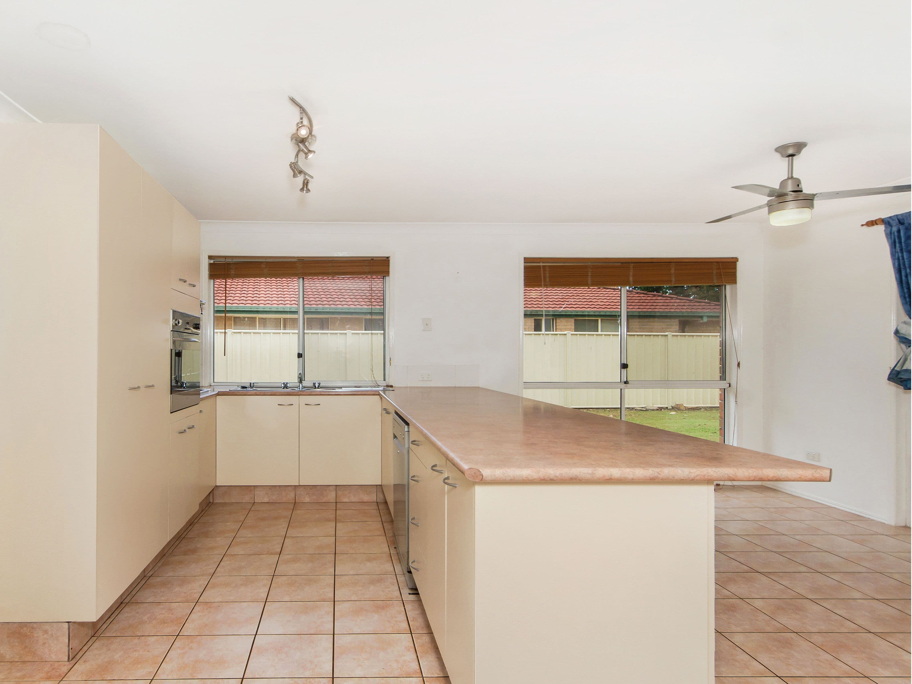 73 Henry Cotton Drive, Parkwood QLD 4214, Parkwood - Thumbnail 7