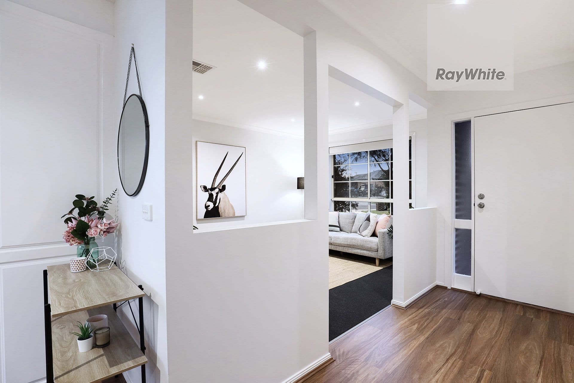 96 Lenoak Street, Gladstone Park VIC 3043, Gladstone Park - Thumbnail 2