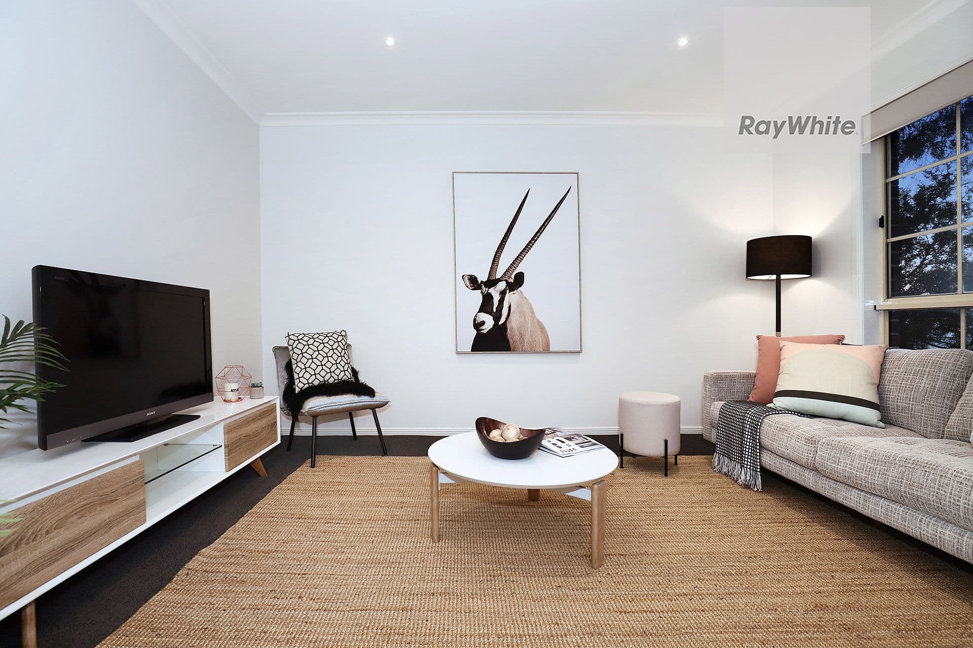 96 Lenoak Street, Gladstone Park VIC 3043, Gladstone Park - Thumbnail 3