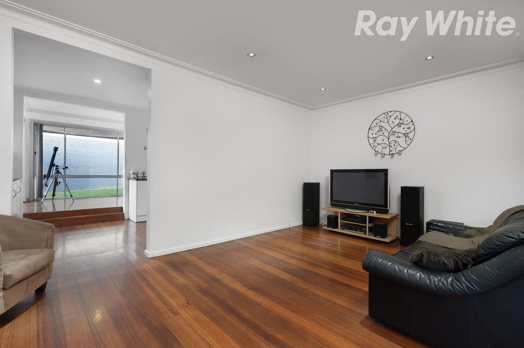 8 Busst Drive, Watsonia North VIC 3087, Watsonia North - Thumbnail 5