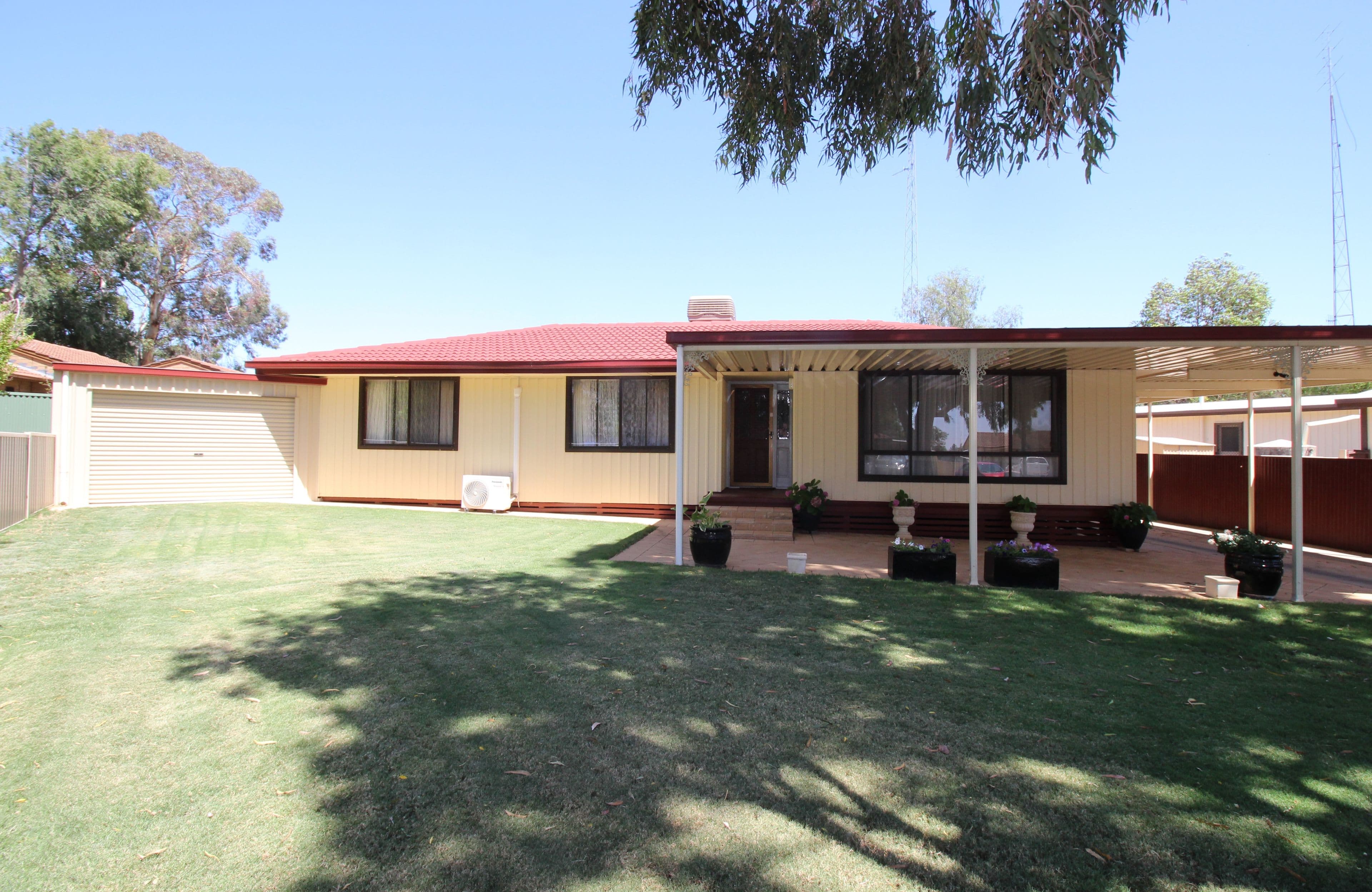 4 Kent Crescent, Waikerie SA 5330, Waikerie - Image 1