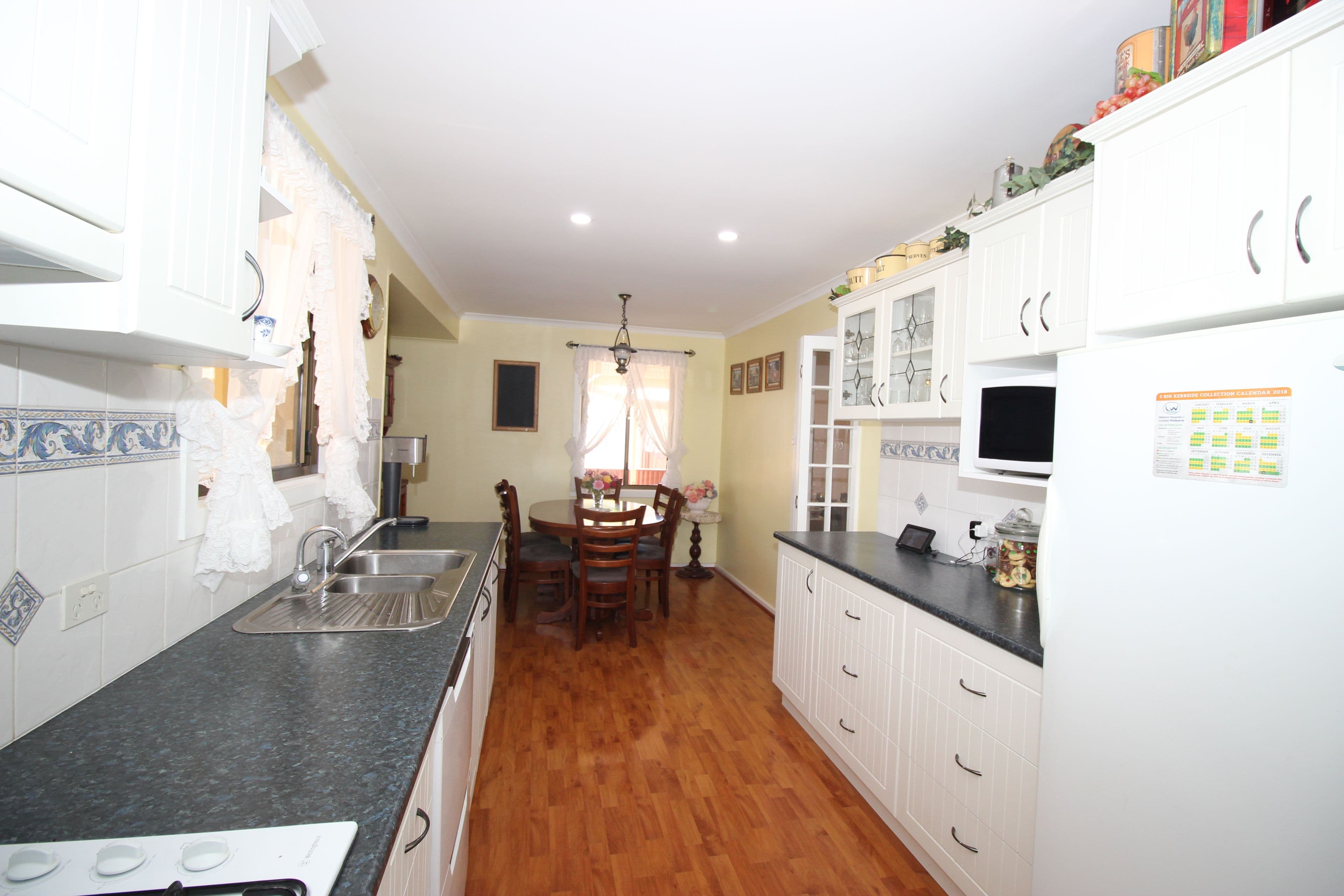 4 Kent Crescent, Waikerie SA 5330, Waikerie - Thumbnail 2