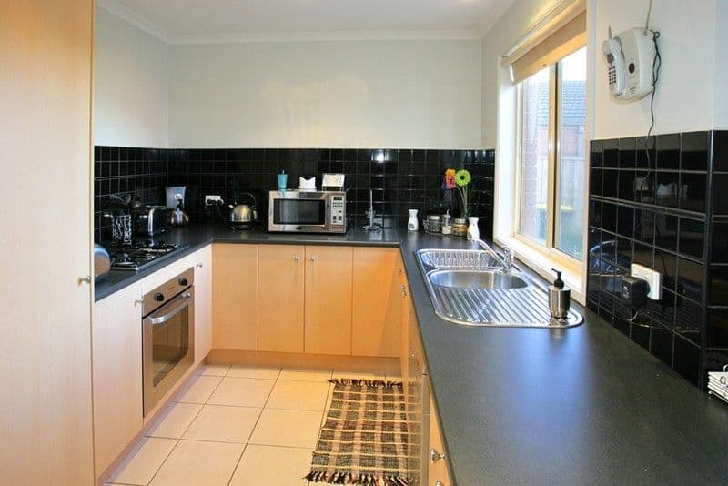 11 Parvum Way, WYNDHAM VALE VIC 3024, Wyndham Vale - Thumbnail 2