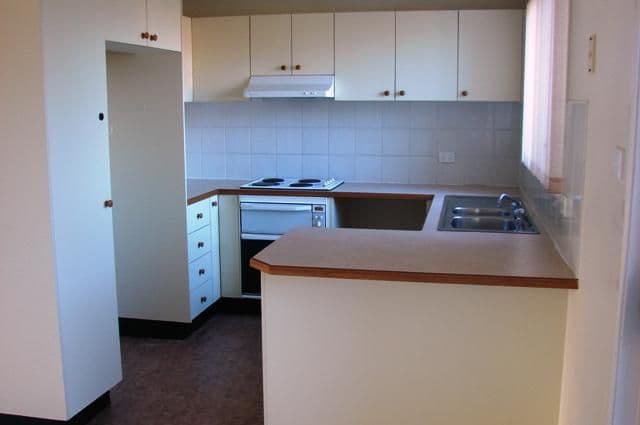 38 Ellis Road, Romaine, Romaine - Thumbnail 3