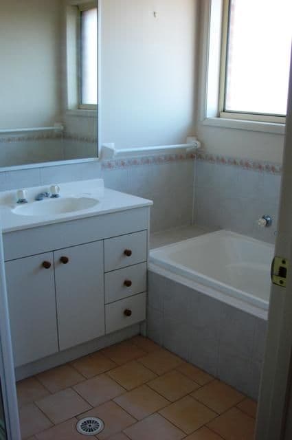 38 Ellis Road, Romaine, Romaine - Thumbnail 4