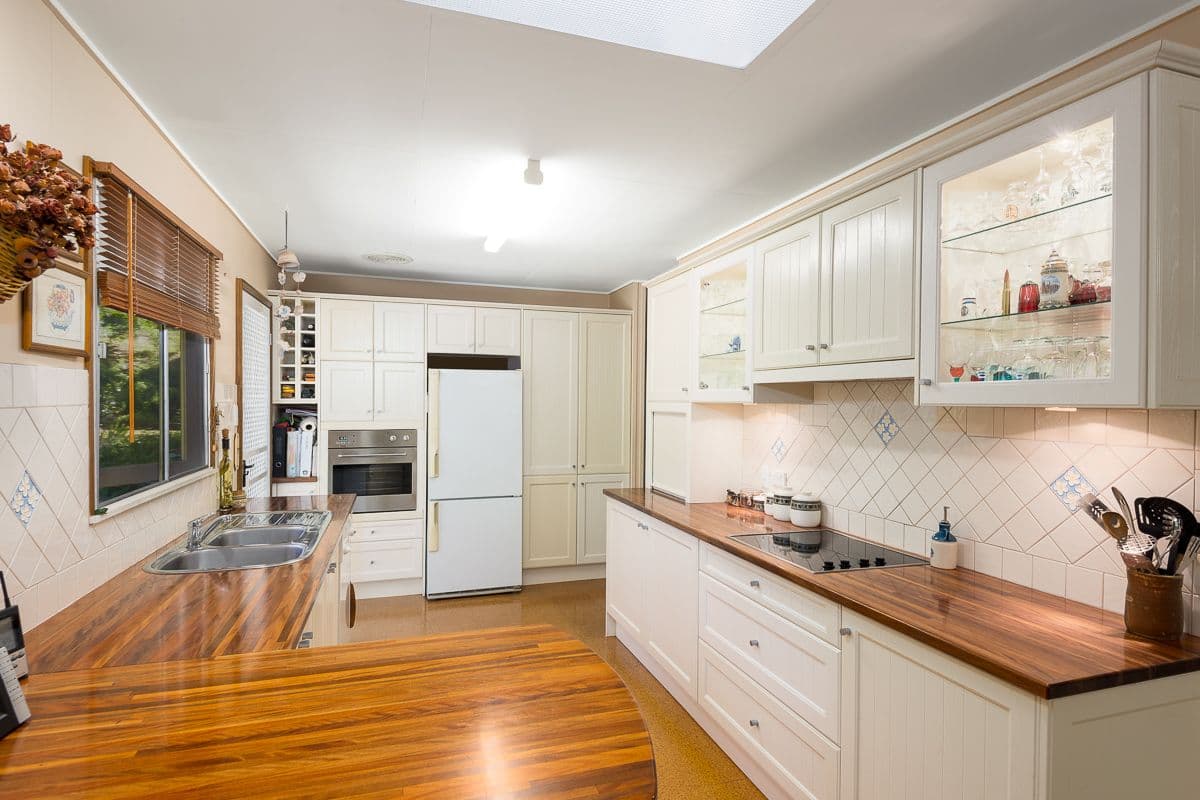 19 Tristania Road, Chapel Hill QLD 4069, Chapel Hill - Thumbnail 7