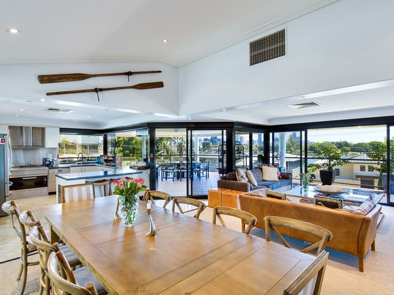 7 Wendell Street, NORMAN PARK QLD 4170, Norman Park - Image 1