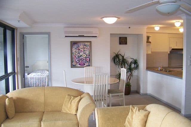 14-2 'Victoria Square', 15 Victoria Avenue, BROADBEACH QLD 4218, Broadbeach - Thumbnail 2