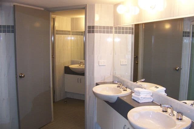 14-2 'Victoria Square', 15 Victoria Avenue, BROADBEACH QLD 4218, Broadbeach - Thumbnail 7