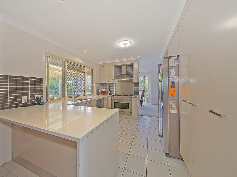 30 Riley Drive, CAPALABA QLD 4157, Capalaba - Thumbnail 2