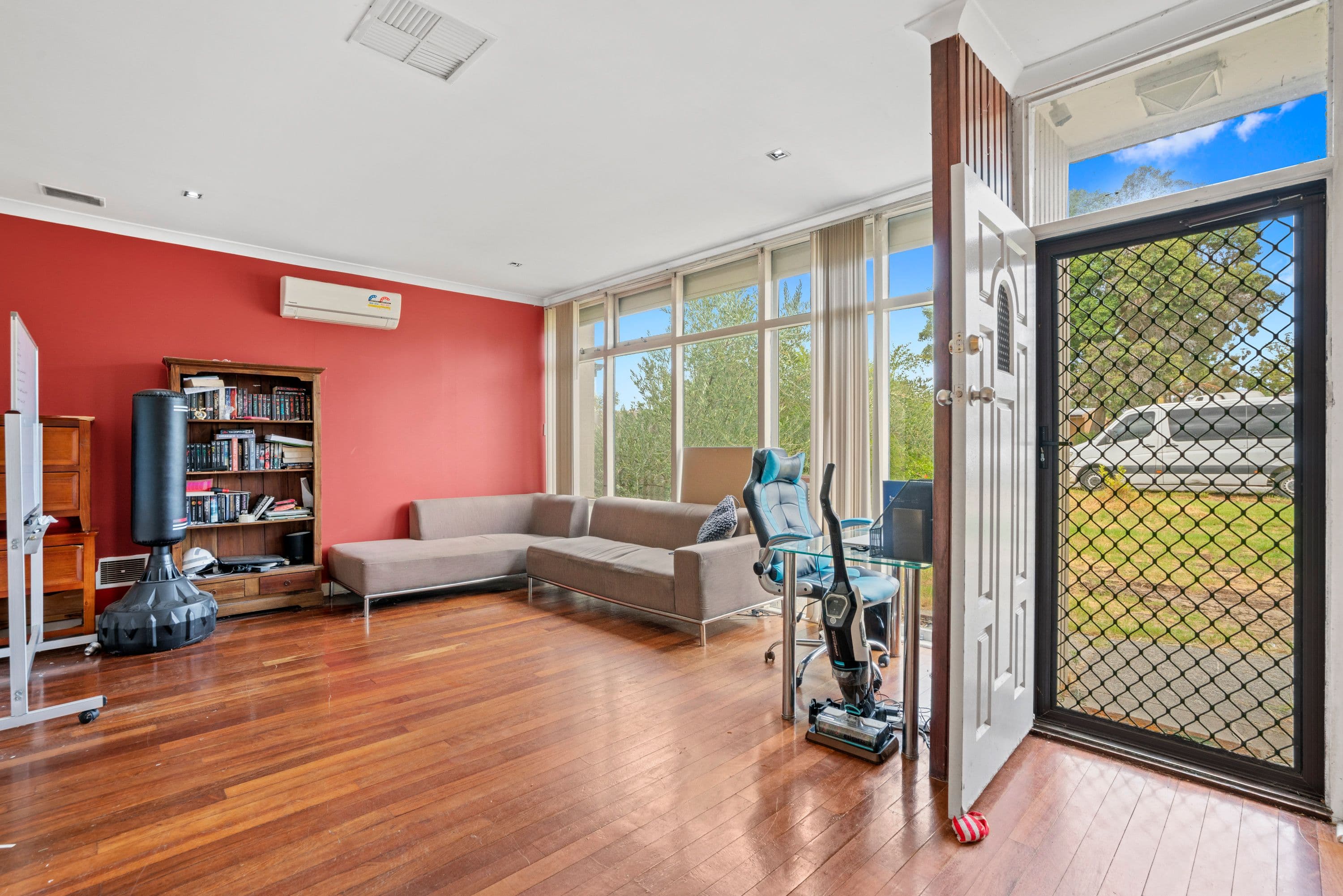 10 Eudoria Street, Gosnells WA 6110, Gosnells - Image 1