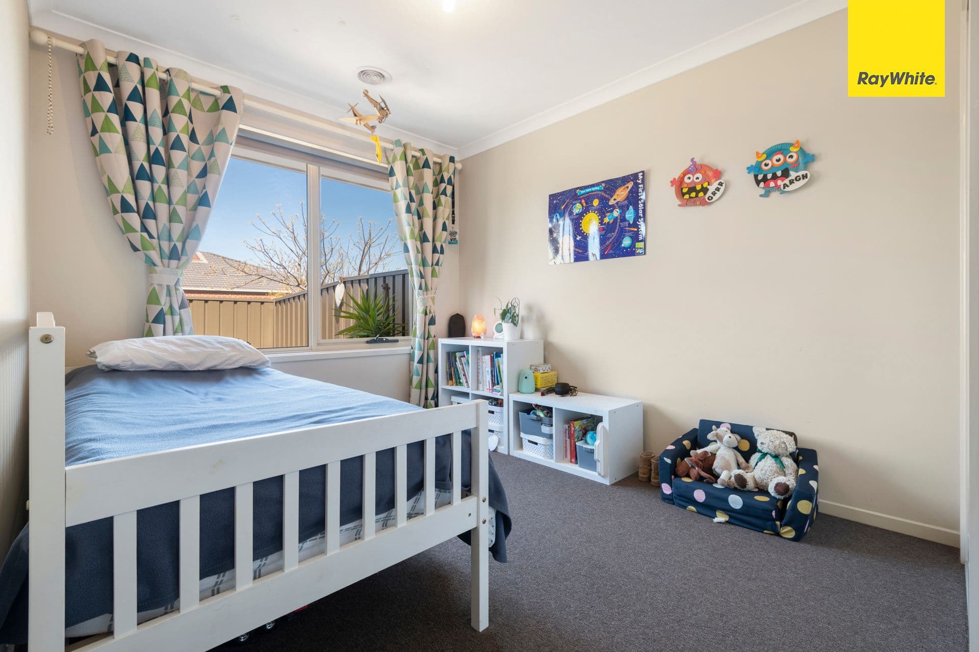 18 Diamond Parade, COBBLEBANK VIC 3338, Cobblebank - Thumbnail 4